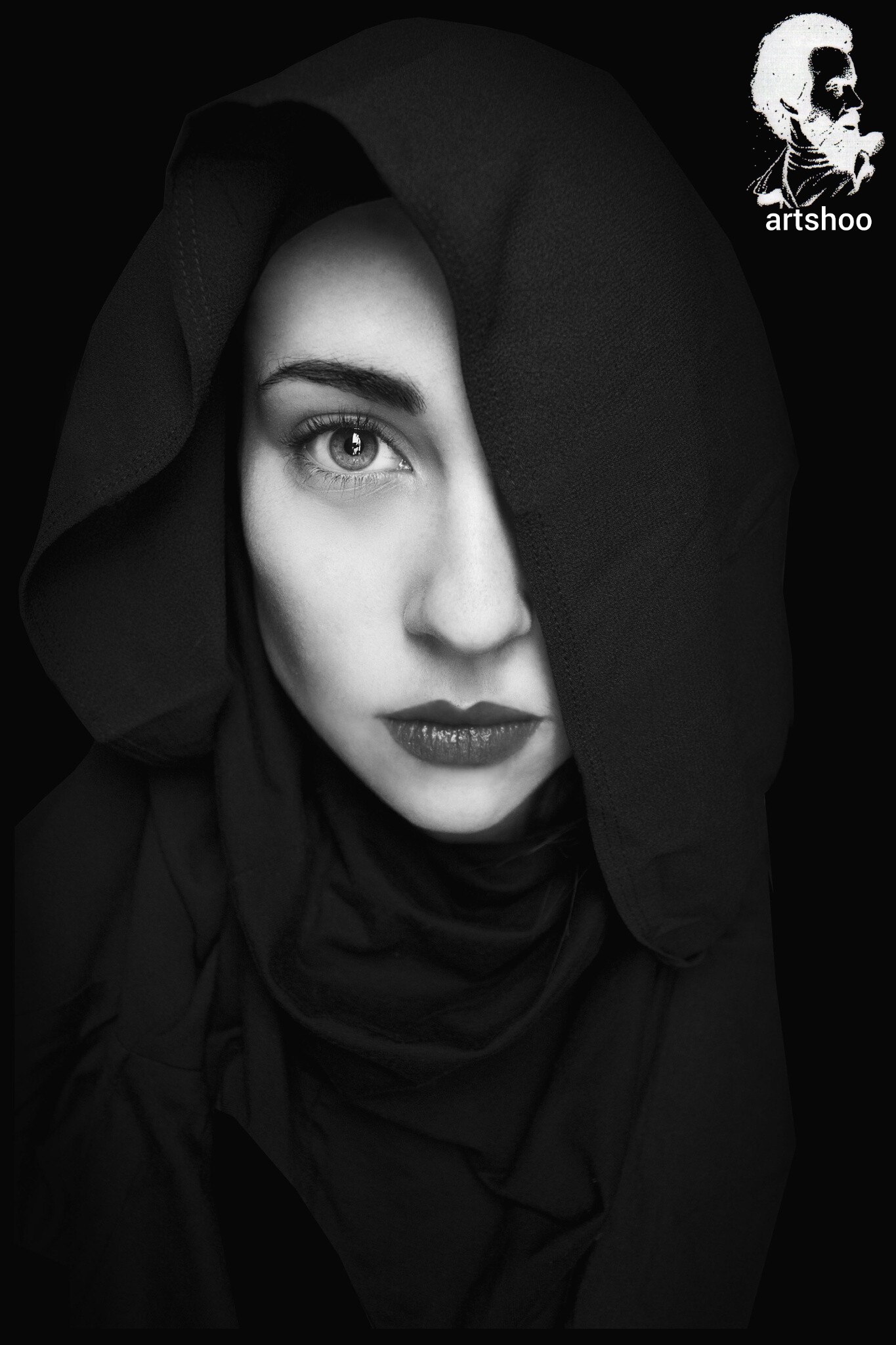 مدل سیاه قلم اورژینال